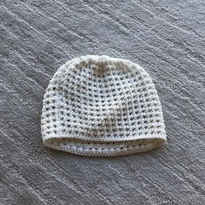White knit beanie